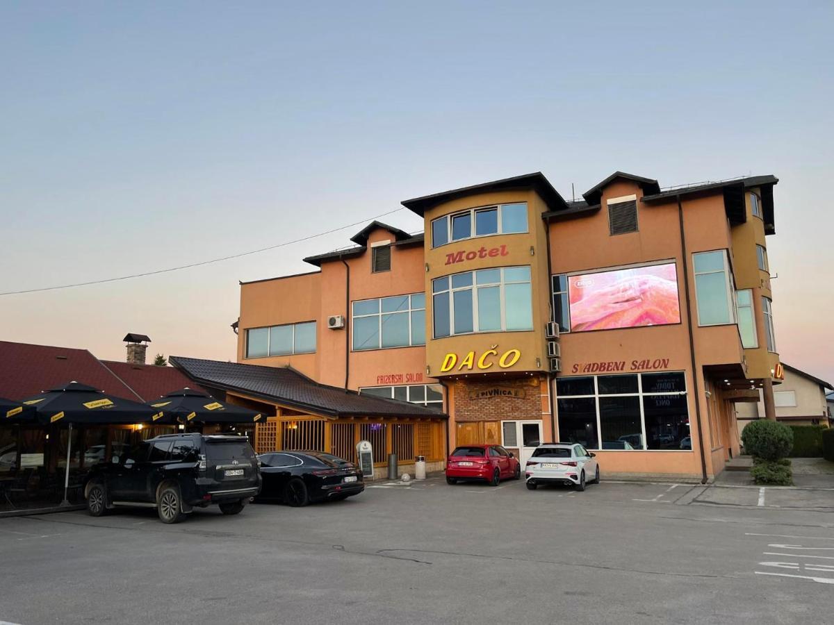 Motel Daco Vitez Εξωτερικό φωτογραφία